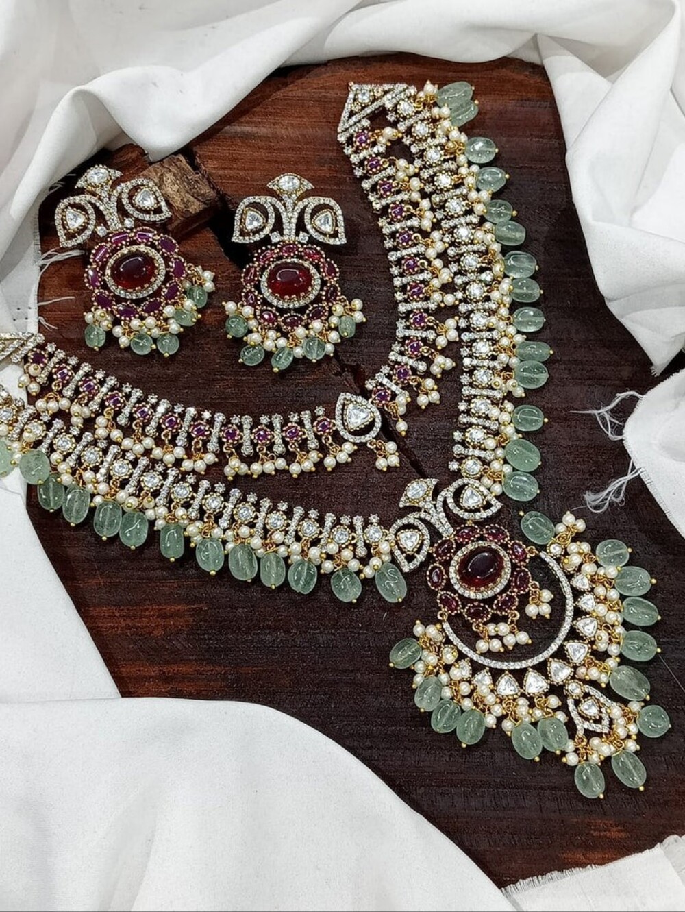 Green and Gold Victorian Necklace Set with Earrings